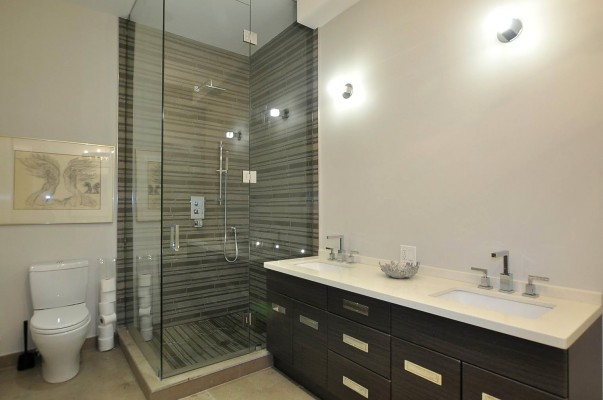 luxury homes toronto
