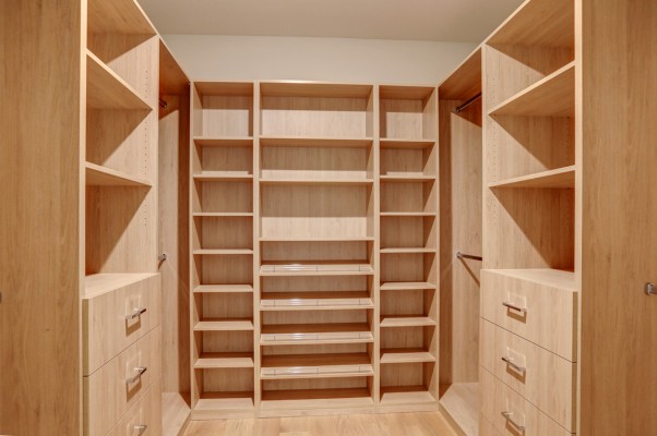 custom home builders oakville