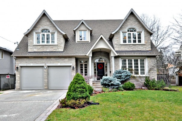 luxury home builders toronto