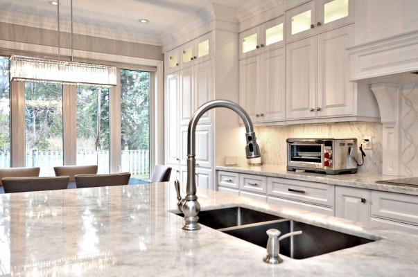 custom homes oakville